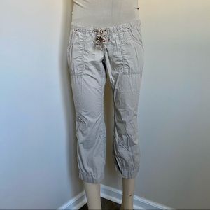 Gap Maternity cropped pants